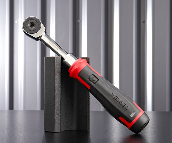 VESSEL No.400ER3 電動スリムラチェット 電動x手動 新次元の作業性 ソケットアダプター付(六角6.35mm 3/8) ベッセル