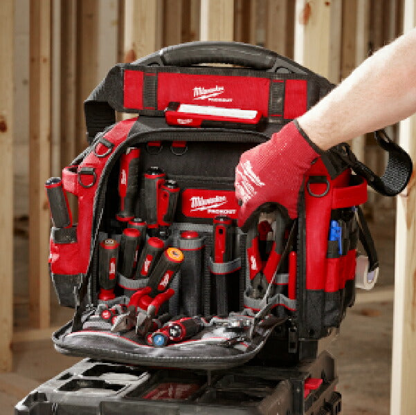 日本正規品 ミルウォーキー PACKOUT カバー付き15インチタフトートバッグ (48-22-8316)(4573592054783) milwaukee