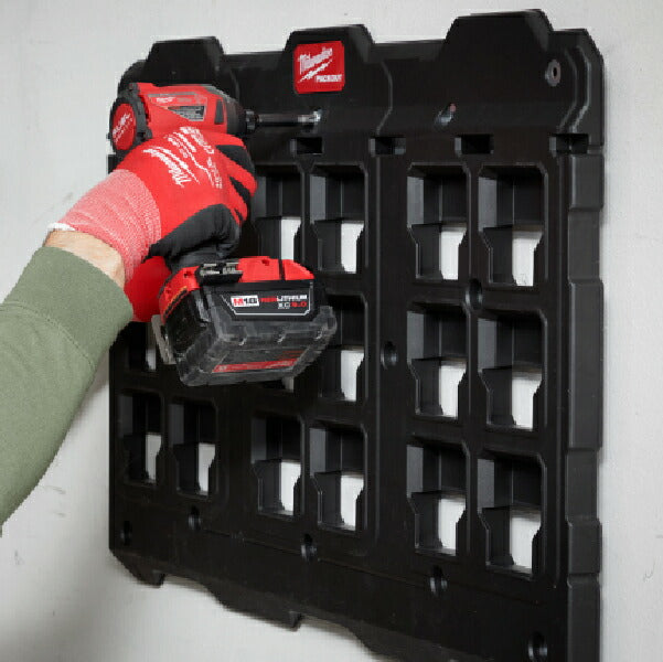 日本正規品 ミルウォーキー PACKOUT ウォールマウンティングプレート(L) (48-22-8487)(4573592051355) milwaukee