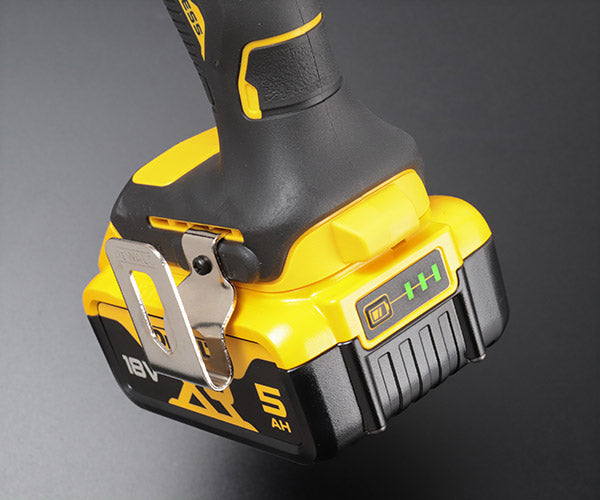 デウォルト 最大542Nm 18V XR1/2 ブラシレス インパクトレンチセット (5.0Ahバッテリー2個付) 差込角12.7mm DEWALT 正規品 (DCF911P2T-JP) (4536178692137)