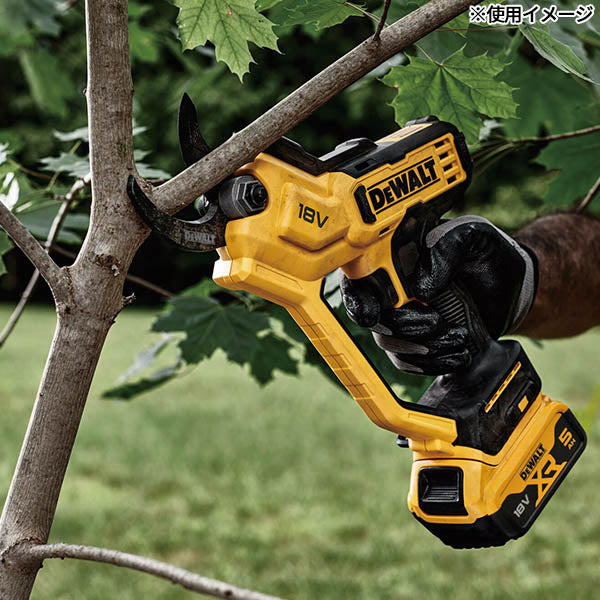 日本正規品 デウォルト 18V 充電式剪定ばさみ 最大切断φ38mm 5.0Ah電池/充電器付 (DCMPP568P1-JP)(4536178691970) DEWALT