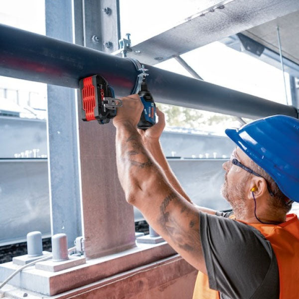 日本正規品 ボッシュ 18Vコードレスインパクトレンチ+バッテリー充電器セット GDS18V-210CHSET 充電式インパクトレンチ 本体+5.0Ahバッテリー+充電器