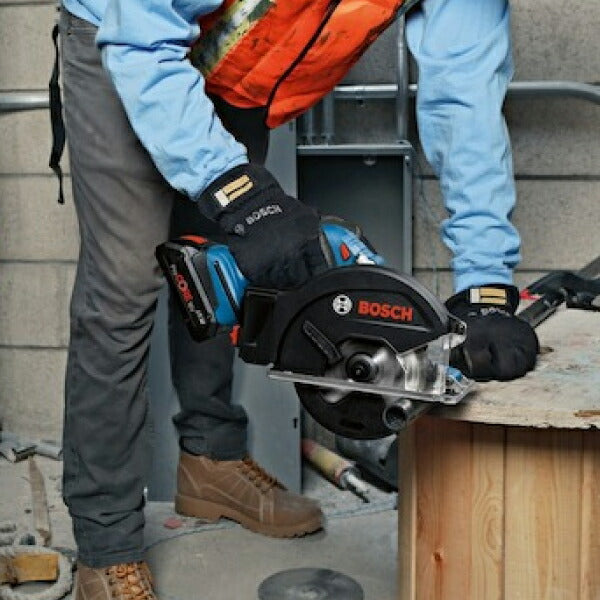 日本正規品 ボッシュ 18Vコードレスチップソーカッター+バッテリー充電器セット GKM18V-50HSET 充電式チップソーカッター 本体+5.0Ahバッテリー+充電器