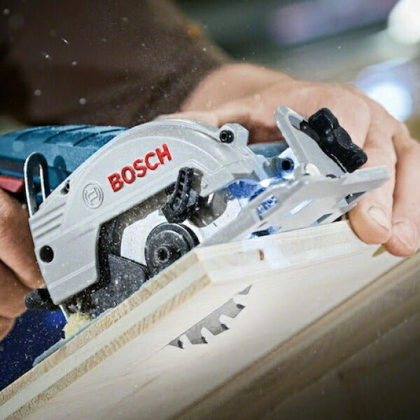 日本正規品 ボッシュ 10.8Vコードレスマルノコ+バッテリー充電器セット GKS10.8V-LIHSET 充電式マルノコ 本体+3.0Ahバッテリー+充電器 丸ノコ