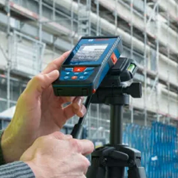 日本正規品 BOSCH GLM100-25C レーザー距離計 ボッシュ 屋外で使用できるプロ用レーザー距離計 1.5V LR6バッテリーX3、保護バッグ、製品証明書付