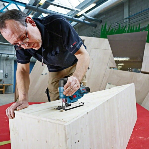 日本正規品 ボッシュ 10.8Vコードレスジグソー+バッテリー充電器セット GST10.8V-LIHSET 充電式ジグソー 本体+3.0Ahバッテリー+充電器