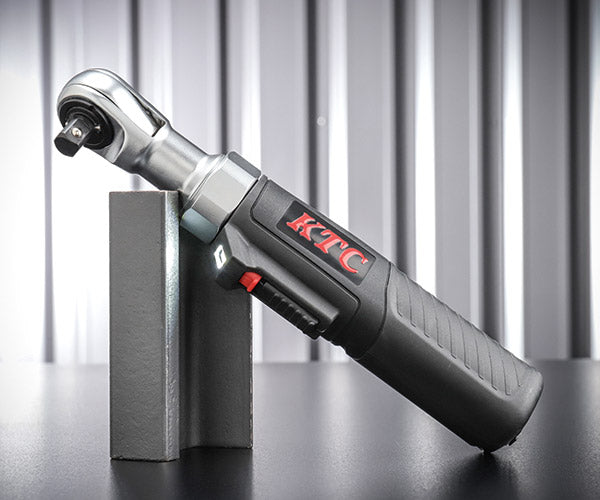 KTC 9.5sq コードレスラチェットレンチセット 電動ラチェットレンチ (JTRE330)(4989433616988) 京都機械工具