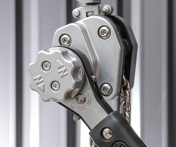 キトー レバーブロック LX形 0.25t×1.0m LX003 (4937773130015) KITO 小型・軽量 手応えある荷締め感 高強度ニッケルメッキチェーン