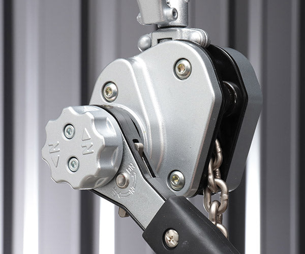 キトー レバーブロック LX形 0.5t×1.2m LX005 (4937773130022) KITO 小型・軽量 手応えある荷締め感 高強度ニッケルメッキチェーン