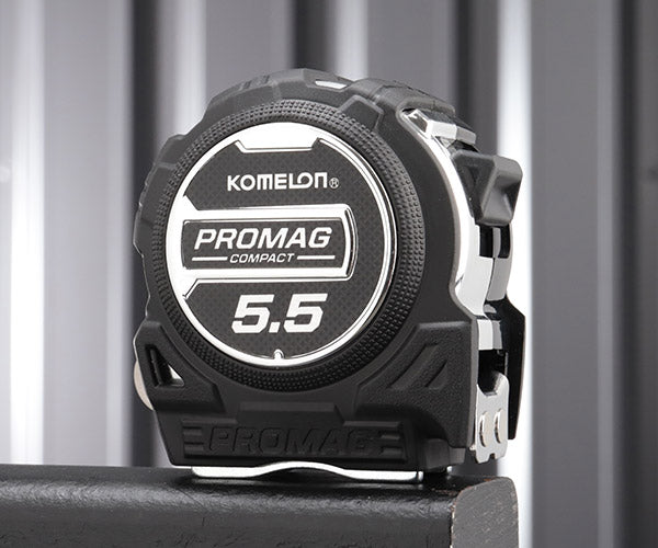 【8月の特価品】KOMELON コメロン K-83PM-55-25 プロマグ 5.5m x 25mm 本体下部に超強力マグネット付き 足場など棒にもしっかり固定