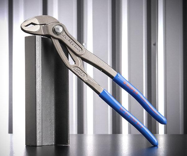 26SS限定品] 日本正規品 クニペックス シグナルブルー コブラ