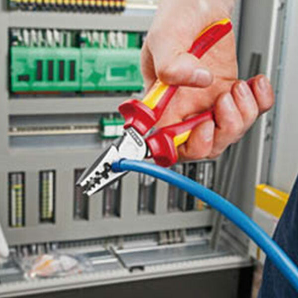 日本正規品 クニペックス エンドスリーブ用絶縁圧着ペンチ (9778-180SB)(4003773083146) KNIPEX