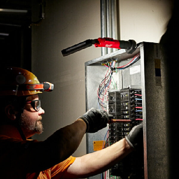 日本正規品 ミルウォーキー REDLITHIUM USB 充電式スティックライト (L4 SL550-301 JP)(4573592040267) milwaukee