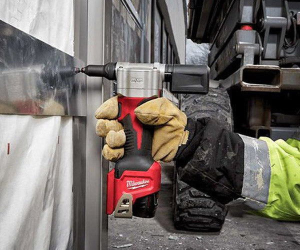 日本正規品 ミルウォーキー M12リベッター(本体のみ) (M12 BPRT-0C JP)(4573582680169) milwaukee