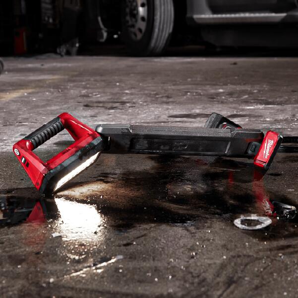 日本正規品 ミルウォーキー M12 マグネットアンダーライト (M12 UCL-0 APJ)(4573592040144) milwaukee