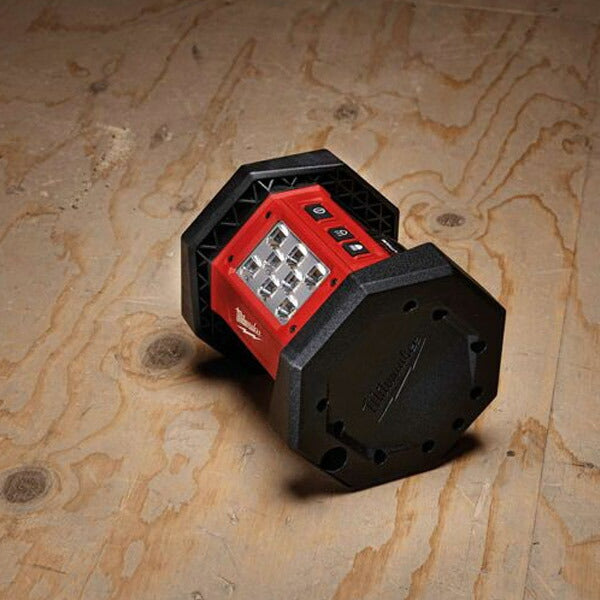 日本正規品 ミルウォーキー M18 LEDエリアライト(本体のみ) (M18 AL-0 APJ)(4573592040069) milwaukee