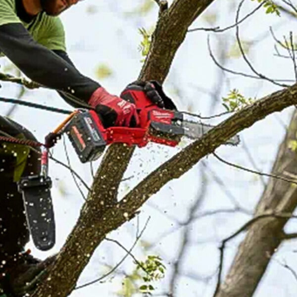 日本正規品 ミルウォーキー M18 FUEL 小型チェーンソー (M18 FHS20-0B0 JP)(4573592031272) milwaukee