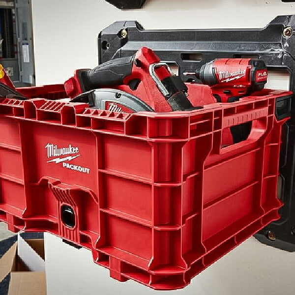 日本正規品 ミルウォーキー PACKOUT コンテナ (48-22-8440)(4573592050228) milwaukee