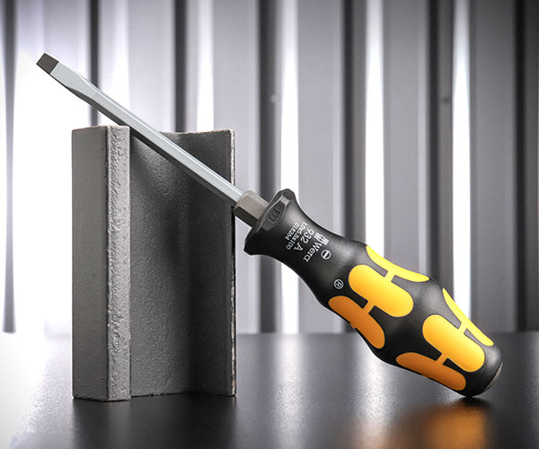日本正規品 Wera 018264 932ネジノミ 貫通タイプ マイナスドライバー 先端サイズ1.0x5.5mm ネジ締め ハツリ タガネ 05018264001 ヴェラ ベラ