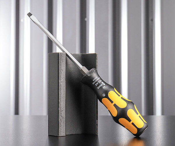 日本正規品 Wera 018300 932 AS ネジノミ 貫通タイプ マイナスドライバー 先端サイズ0.8x4.5mm ネジ締め ハツリ タガネ 05018300001 ヴェラ ベラ