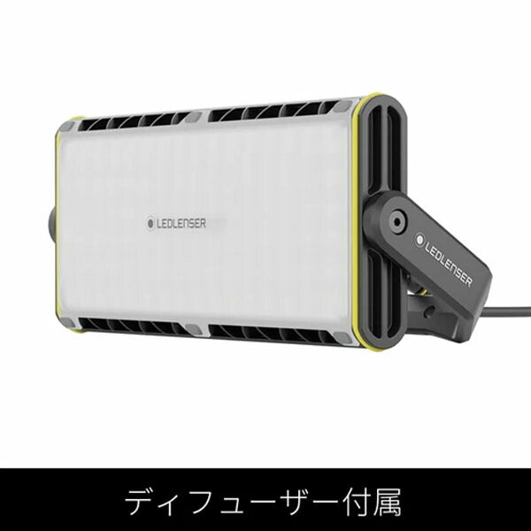 日本正規品 レッドレンザー LED作業灯 AF12C Work 8000lm CRI80 AC電源専用 照射距離135m IP67防水 IK07耐衝撃 96個LED 三脚対応 ハードケース付 投光器 エリアライト (502914) (4058205033176) Ledlenser