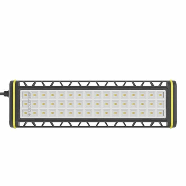 日本正規品 レッドレンザー LED作業灯 AT10C Work 5000lm CRI80 AC電源専用 照射距離100m IP67防水 IK07耐衝撃 48個LED 吊り下げ・天井取り付け対応 タスクライト 投光器 (502916) (4058205033237) Ledlenser