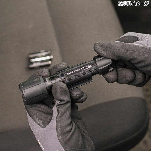 日本正規品 レッドレンザー ハンドライト P5R Pro 第四世代 750lm 照射距離280m CRI90以上 昼白色 充電式 単3電池兼用 IP68完全防水 116g フォーカス機能 プロ用 (503101) (4058205037075) Ledlenser