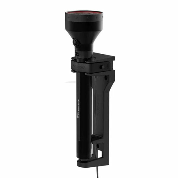 日本正規品 レッドレンザー サーチライト P21R 第四世代 12000lm 照射距離1100m 充電式 IP68完全防水 ワンタッチフォーカス モードセレクトリング 捜索救助 警備用 (503105) (4058205037198) Ledlenser