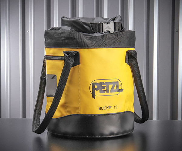 日本正規品 ペツル バックパック バケット 15 イエロー ロープバッグ 容量15L (S001AA00)(3342540837935) PETZL