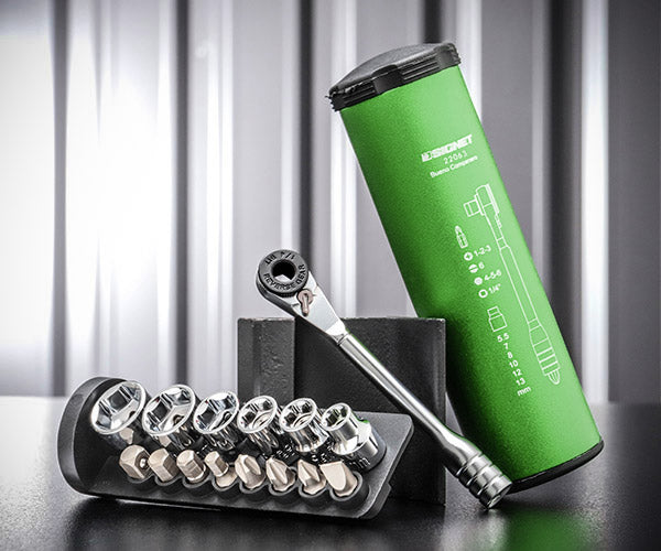 【11月の特価品】シグネット 15PC ミニラチェマルチソケット&ビットセット グリーン (22063)(4712818975611) SIGNET