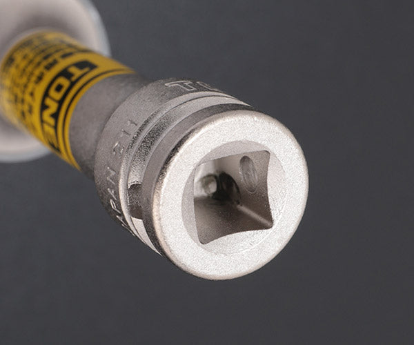 TONE インパクト用プロテクター付クイックフィット薄形ロングホイルナットソケット(自動車整備用) 対辺寸法21mm (3APQF-21LN)(4953488452242) トネ