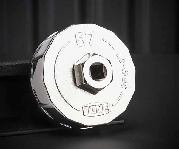 TONE オイルフィルターレンチ 14角 外径75mm 全高35mm 差込角9.5mm 対辺寸法67mm (3FW-67)(4953488430844) トネ