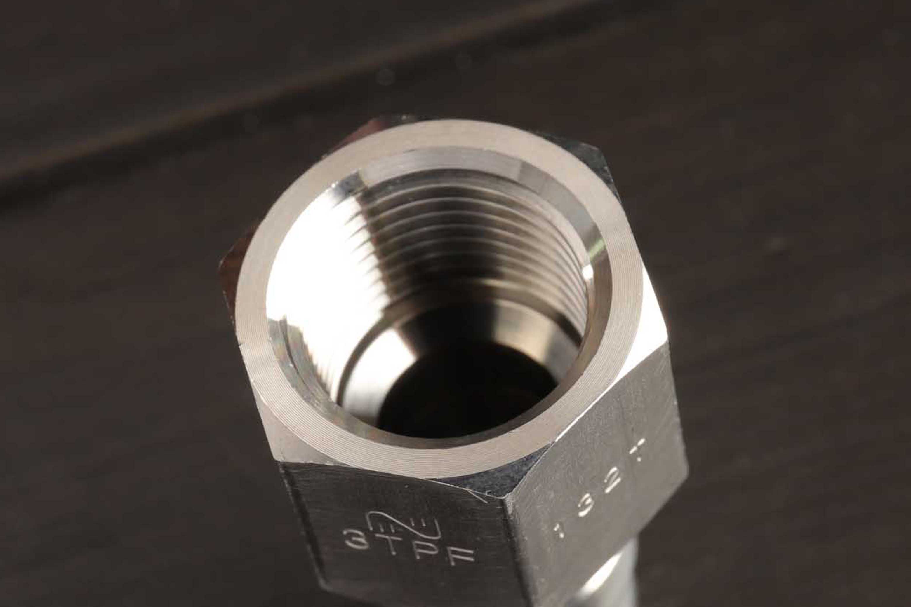 日東工器 3TPF 洗車機用ステン TSPメネジプラグ3/8