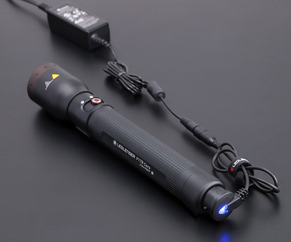 LEDLENSER P17R Core LEDライト 1200lm 502182 レッドレンザー