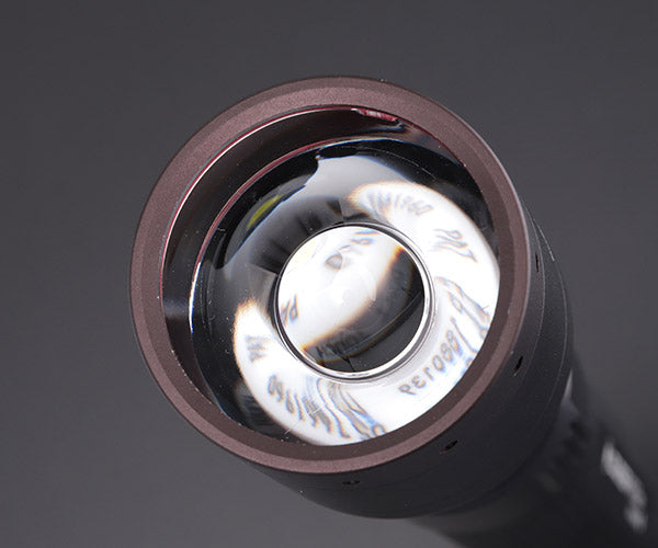 LEDLENSER P17R Core LEDライト 1200lm 502182 レッドレンザー