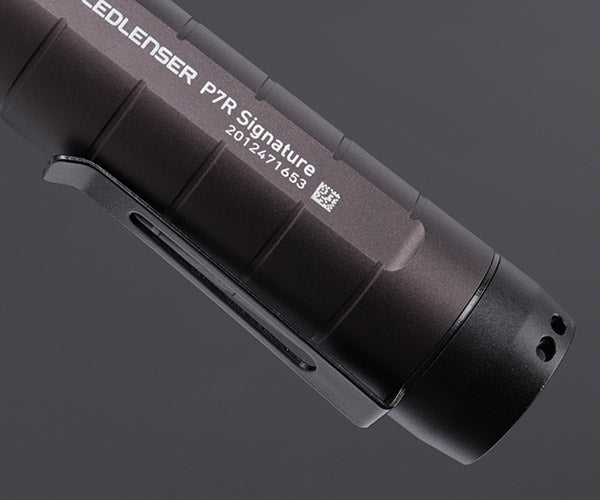 LEDLENSER Light P7R Signature LEDライト 2000lm 502190 レッドレンザー