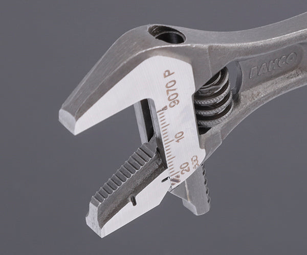 日本正規品 バーコ パイプレンチ兼用モンキーレンチ 最大口開き21mm ブラック仕上げ (9070P)(7314150103416) BAHCO