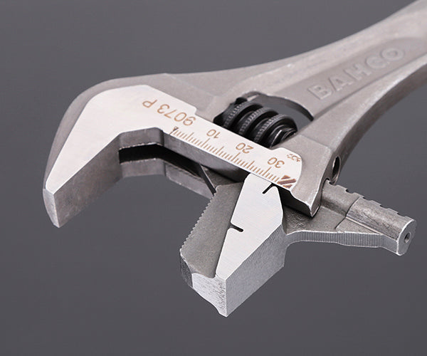 日本正規品 バーコ パイプレンチ兼用モンキーレンチ 最大口開き34mm ブラック仕上げ (9073P)(7314150101726) BAHCO