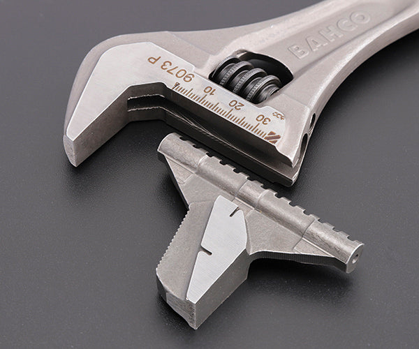 日本正規品 バーコ パイプレンチ兼用モンキーレンチ 最大口開き34mm ブラック仕上げ (9073P)(7314150101726) BAHCO