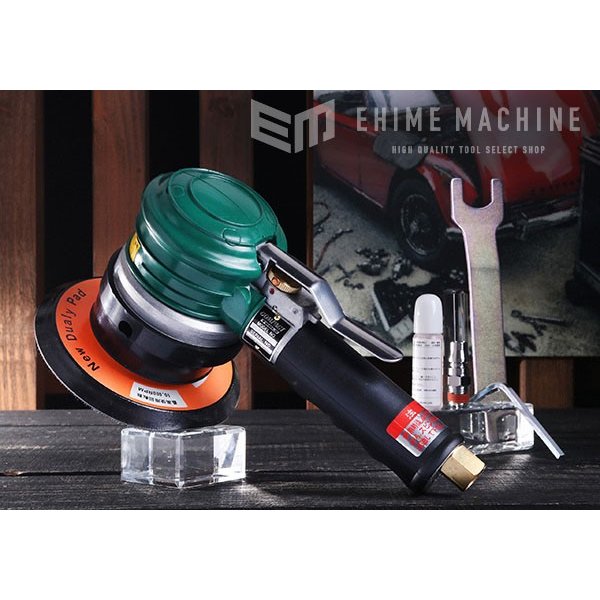 コンパクトツールのダブルアクションサンダーの画像1