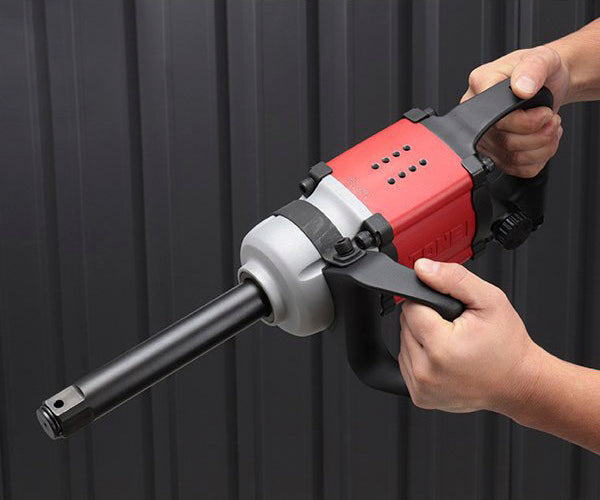 TONE エアーインパクトレンチ 能力ボルト径33mm 差込角25.4mm (AIS8330L)(4953488293579) トネ