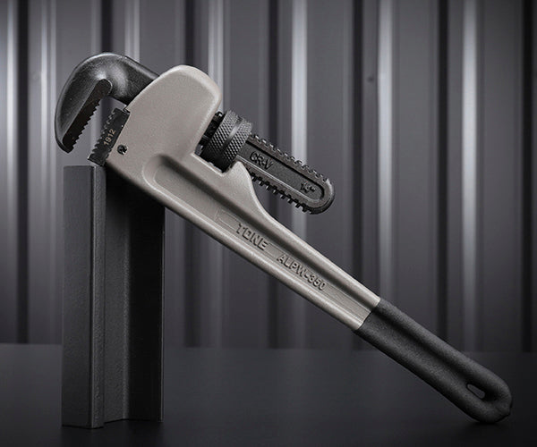 TONE パイプレンチ(アルミ製) 全長327mm 口開き70mm (ALPW-350)(4953488406856) トネ