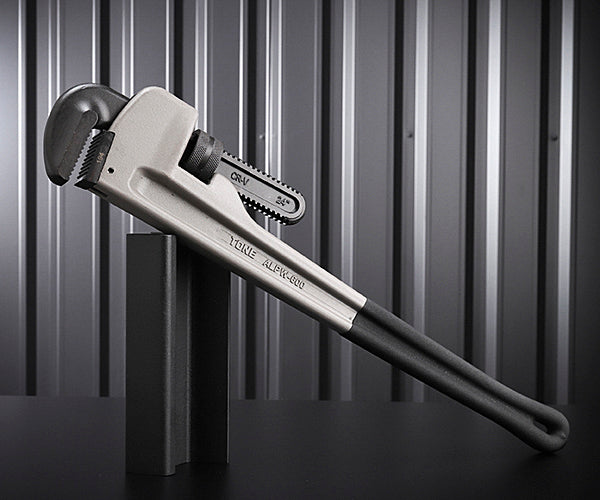 TONE パイプレンチ(アルミ製) 全長558mm 口開き100mm (ALPW-600)(4953488406870) トネ