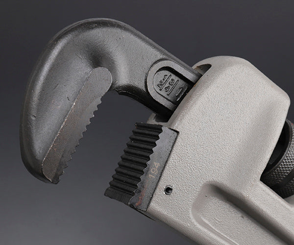 TONE パイプレンチ(アルミ製) 全長558mm 口開き100mm (ALPW-600)(4953488406870) トネ