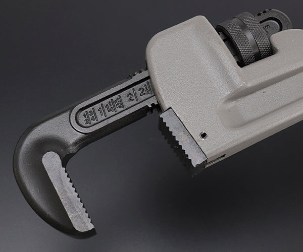 TONE パイプレンチ(アルミ製) 全長558mm 口開き100mm (ALPW-600)(4953488406870) トネ