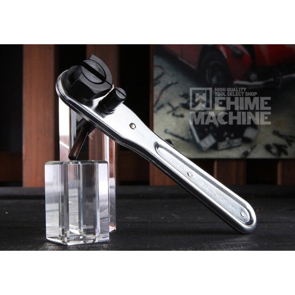 京都機械工具の切断機能付きブーツバンドツールの画像1