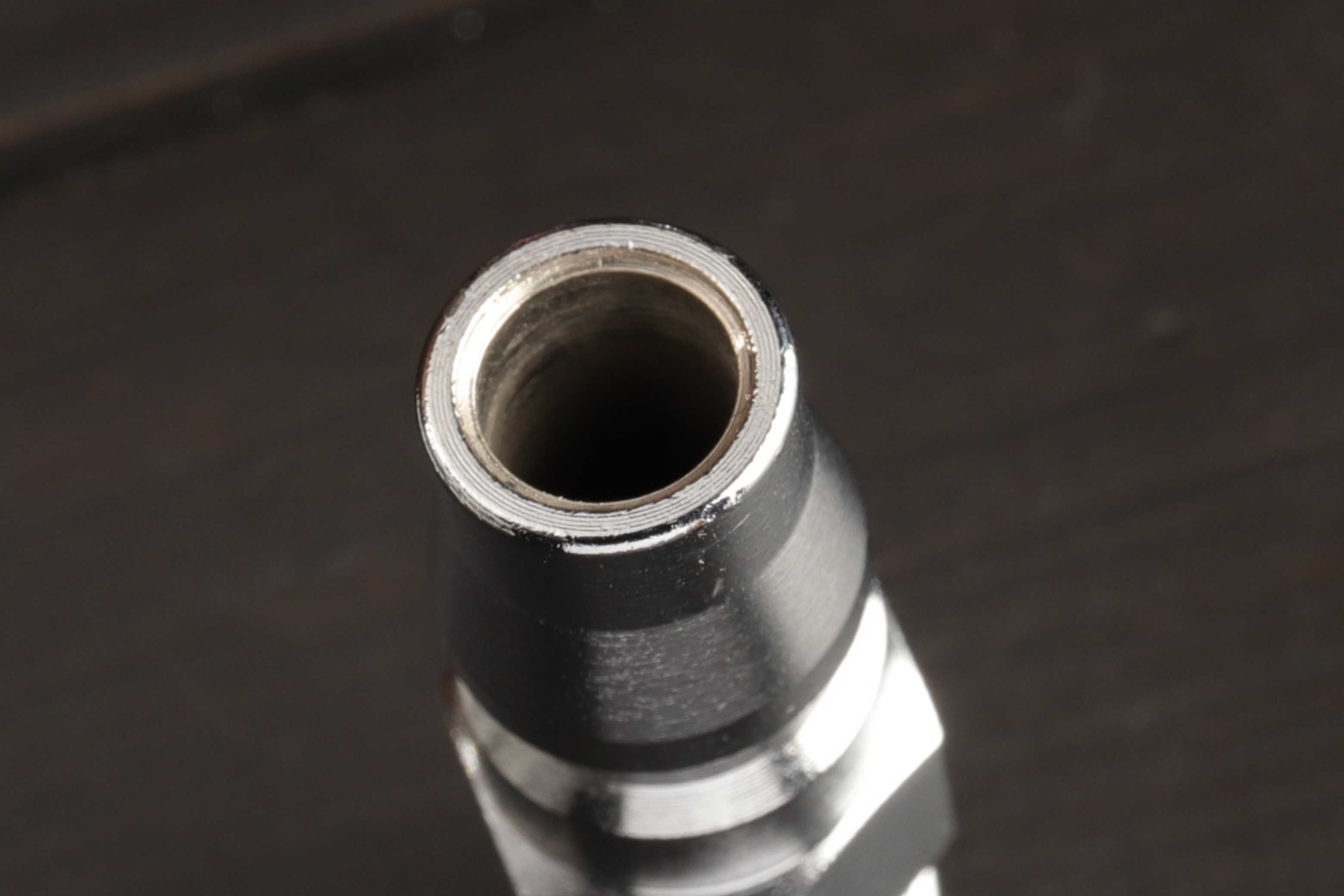 ヤマトエンジニアリング プラグカプラ 1/4 BLY-22PM