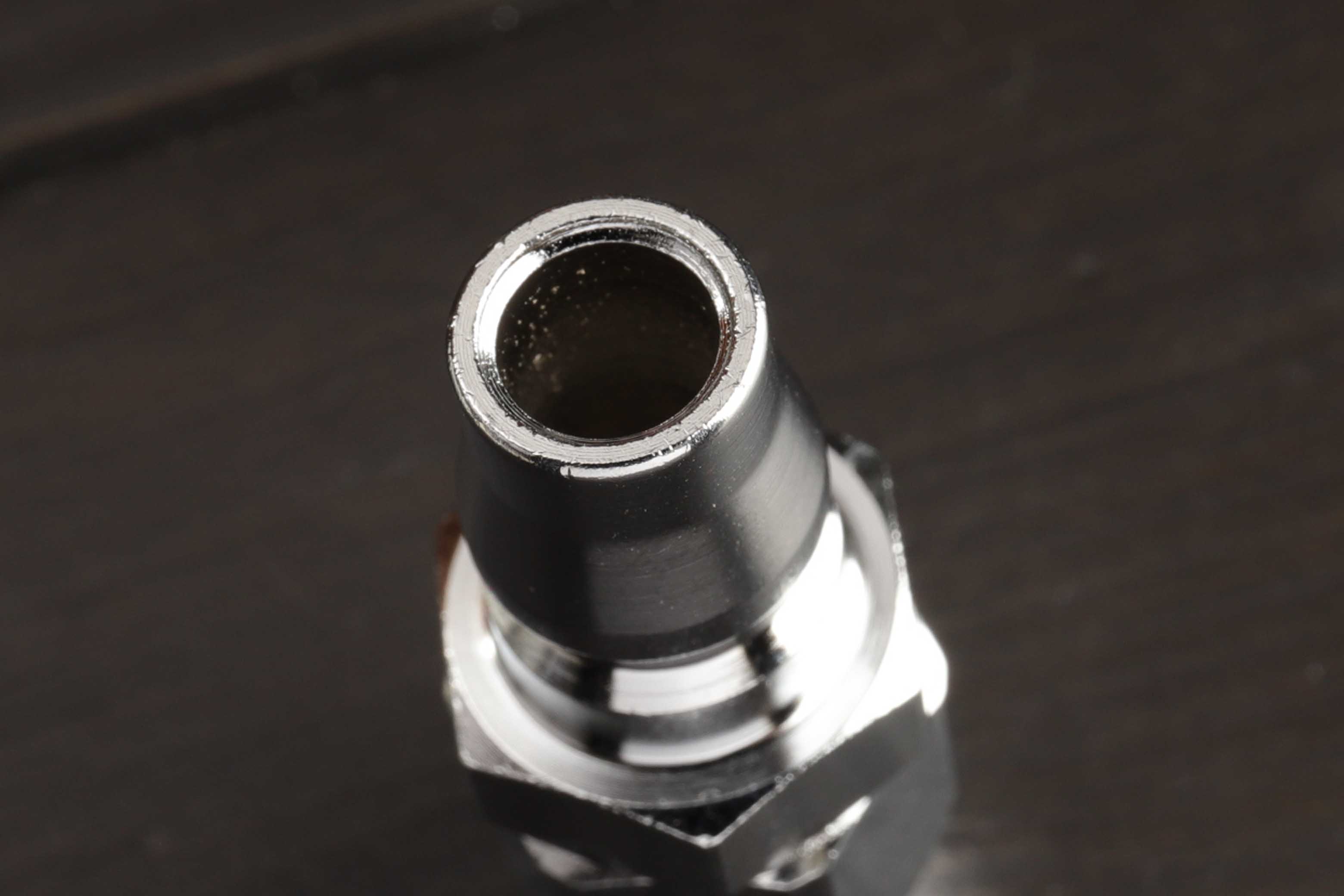 ヤマトエンジニアリング プラグカプラ 1/4 BLY-22PN