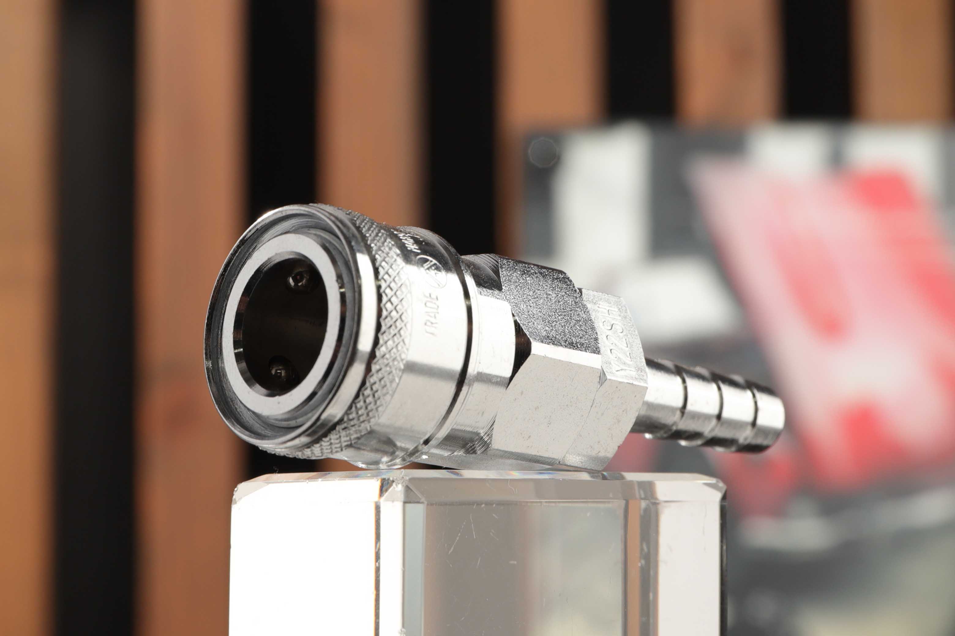 ヤマトエンジニアリング プラグカプラ 1/4 BLY-22SH