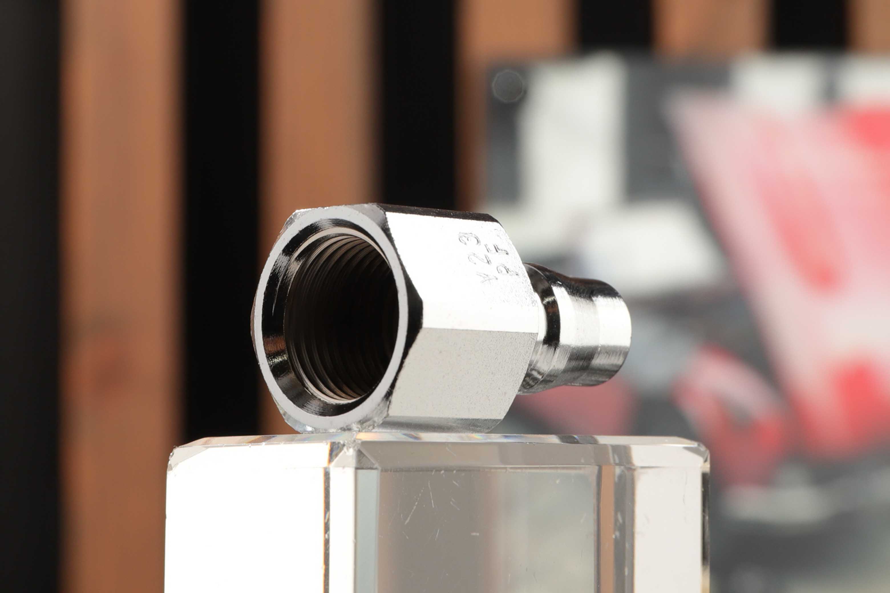 ヤマトエンジニアリング プラグカプラ 3/8 BLY-23PF